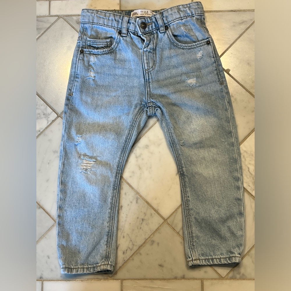 Zara Distressed Jeans toddler boys size 2-3Y, light blue